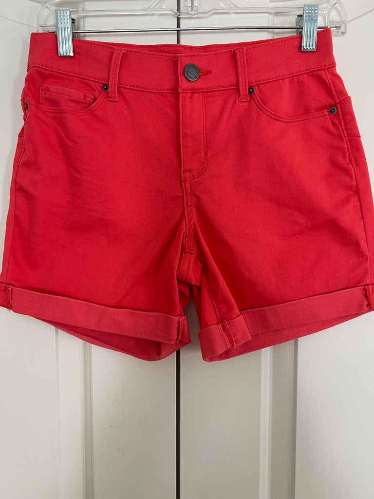 Juicy Couture Bright Pink Cuffed Denim Shorts Size 2